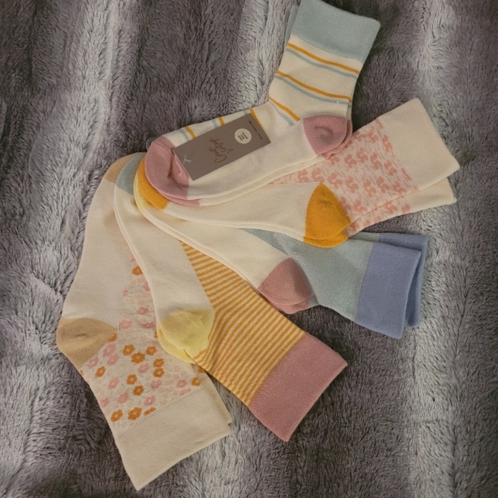 Stripes and colorblock socks NWT